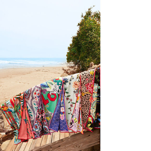 Johnny Was BLACK DREAMER Reversible 65 x 70 Beach Towel Flower Blanket Bag NEW - Picture 2 of 9